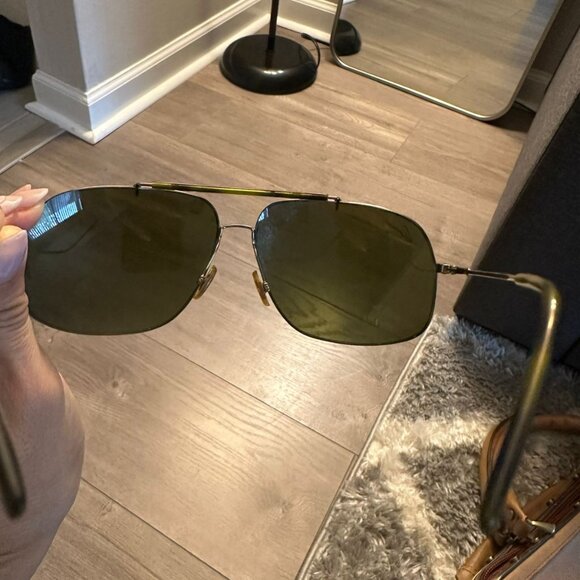 Gucci Sunglasses - Picture 2 of 6